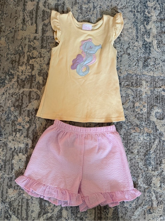 Stitchy Fish Other - Stitchy Fish Girl 5 Seahorse Season Applique Yellow Ruffle Top/ Pink Short Set